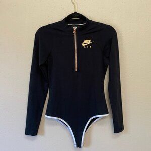 NIKE Women’s Long Sleeved Half Zip Bodysuit